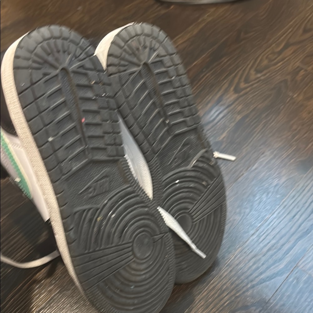 Nike Jordans Kids Sneakers Black White Teal - Picture 4 of 5